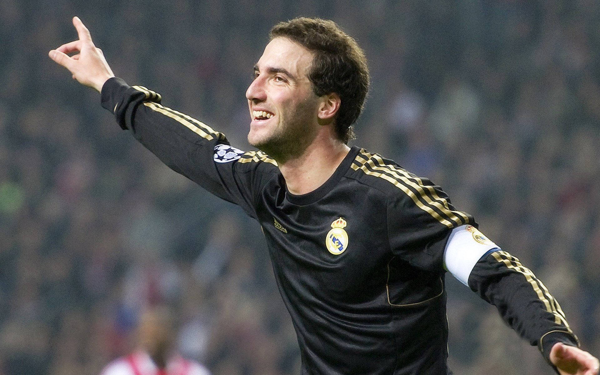 中国青少年篮球锦标赛赛场火热，发现潜力无限，全国青少年篮球俱乐部冠军联赛